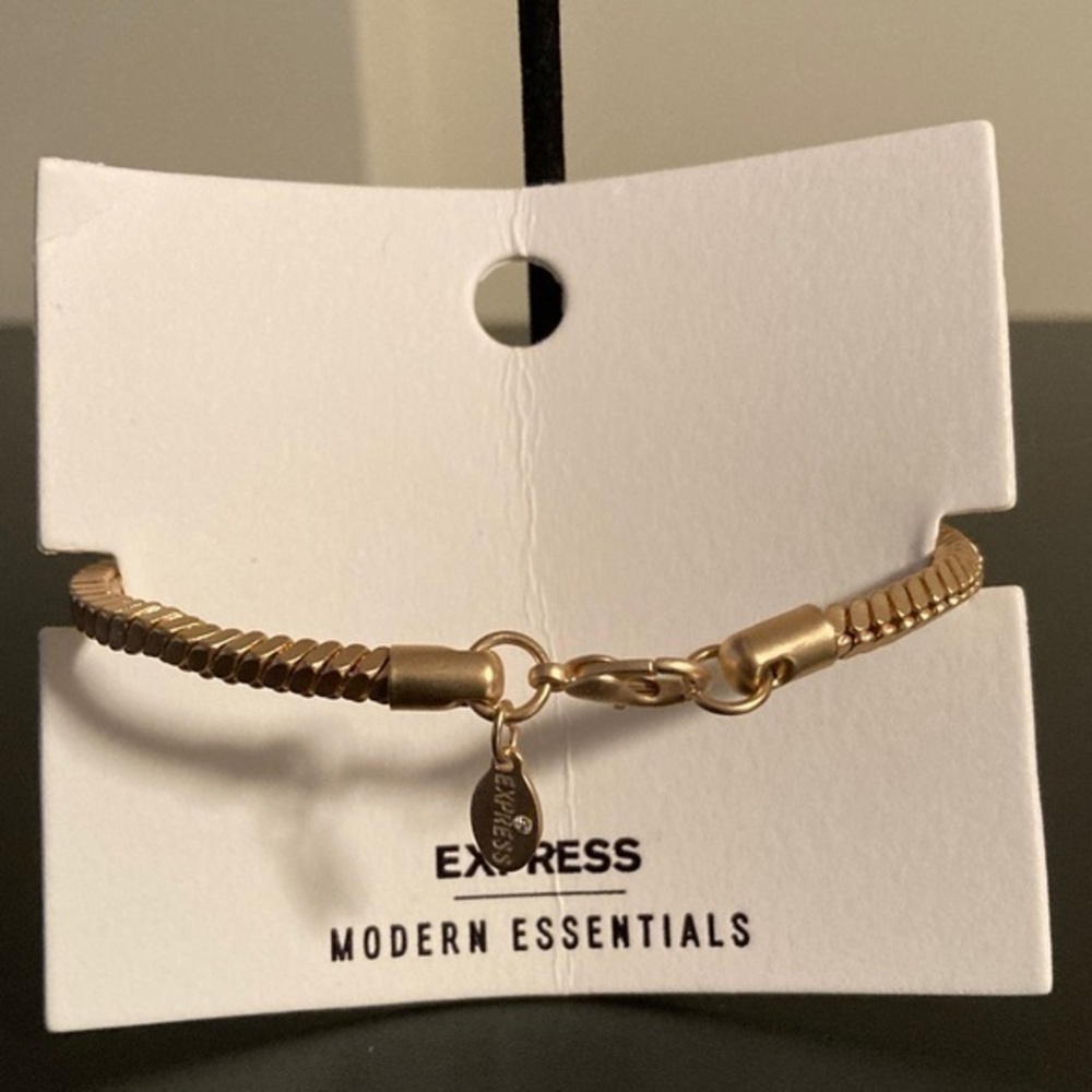 Express Modern Essentials Gold Bracelet